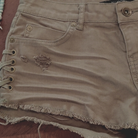 Billabong distressed shorts 25 - Picture 3 of 7